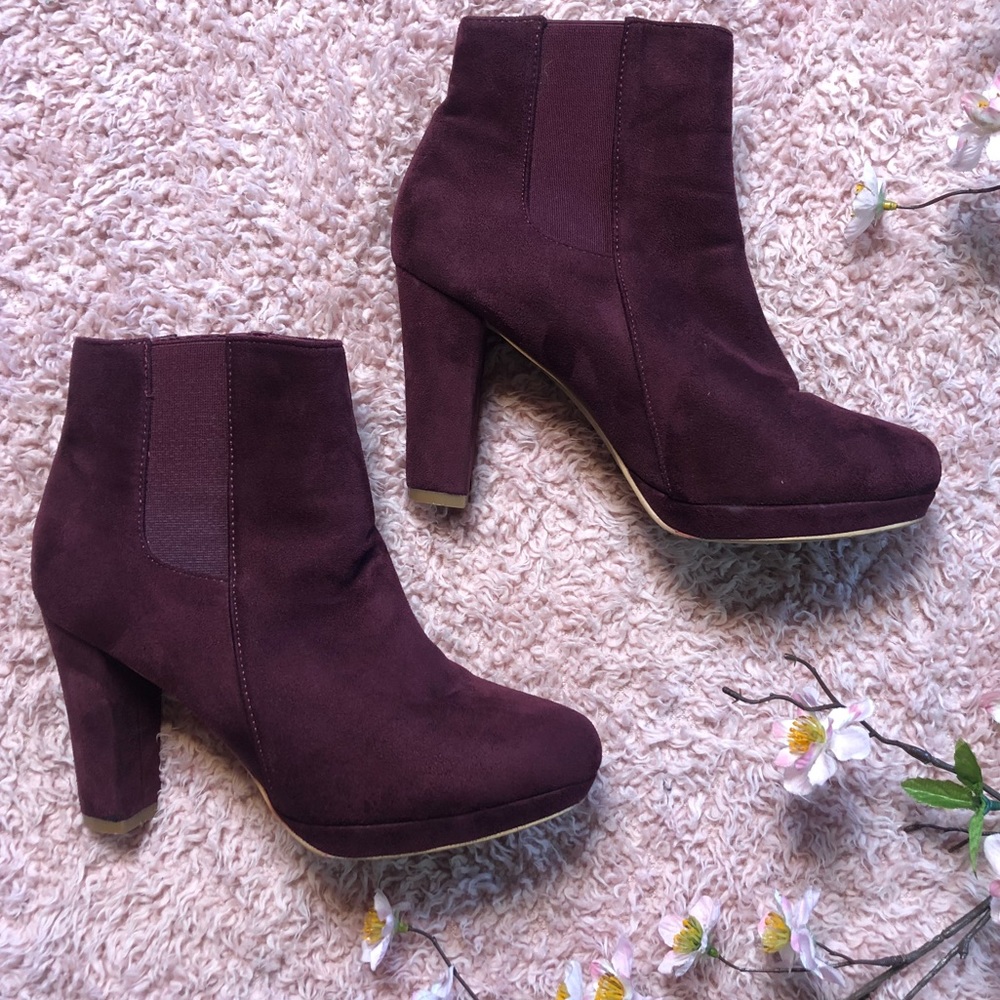 Bella Marie Maroon Booties | 7.5